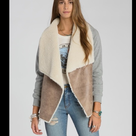BILLABONG Sherpa Faux Leather Drape Front “Far & Away” Jacket Size M Shearling - Picture 8 of 13